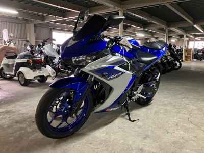 Yamaha YZF-R25 2015