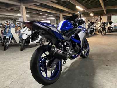 Yamaha YZF-R25 2015