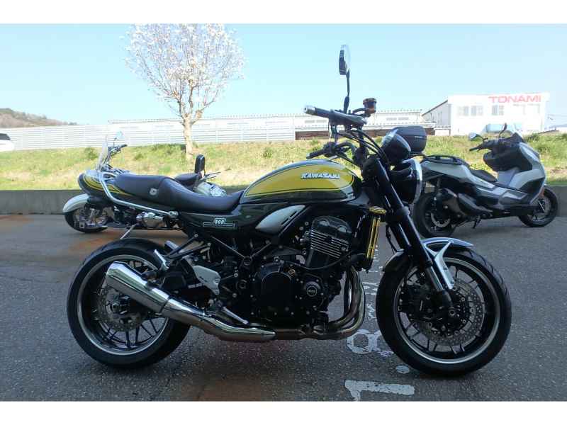 Kawasaki Z900RS 2024