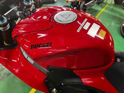 Ducati Panigale V4S 2025