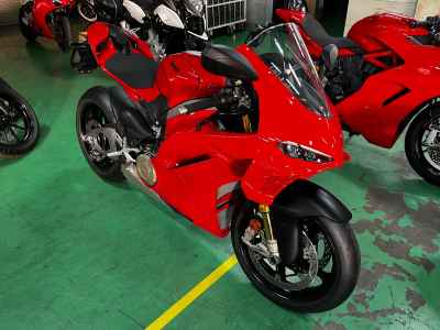 Ducati Panigale V4S 2025