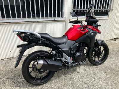 Suzuki VSTROOM 250
