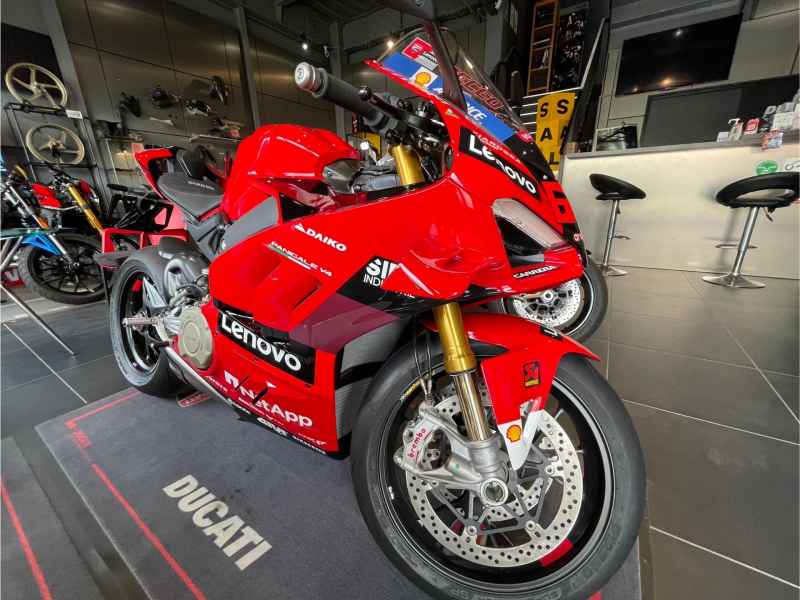 Ducati Panigale V4 2024