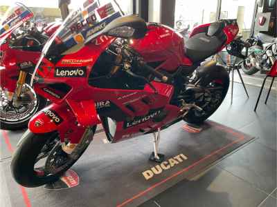 Ducati Panigale V4 2024