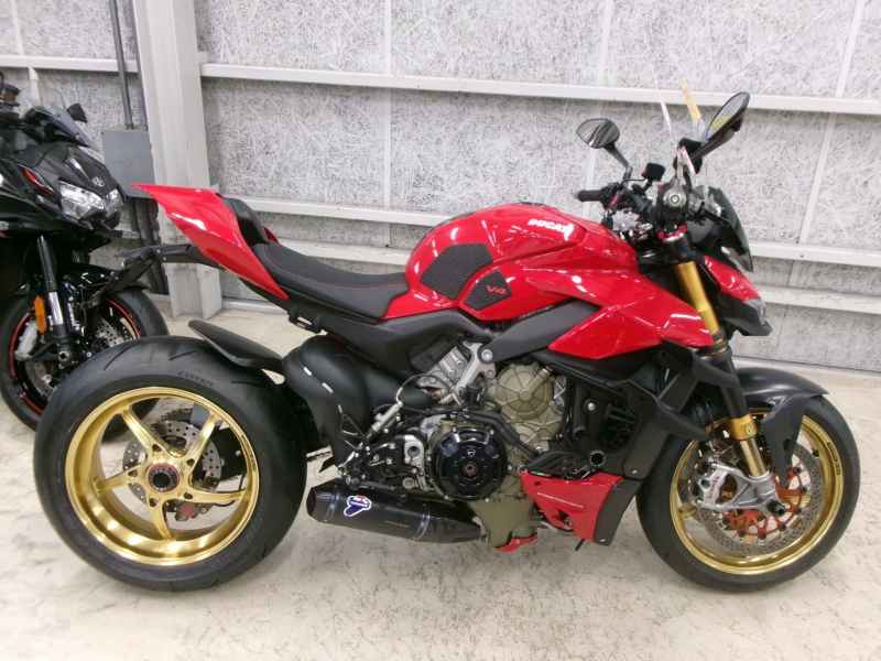 Ducati Streetfighter V4S 2021
