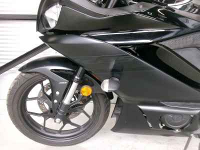 Yamaha YZF-R25 2021