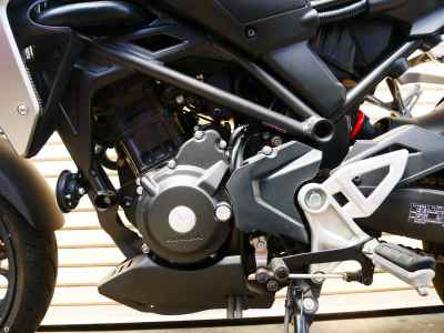 Honda CB250R 2018
