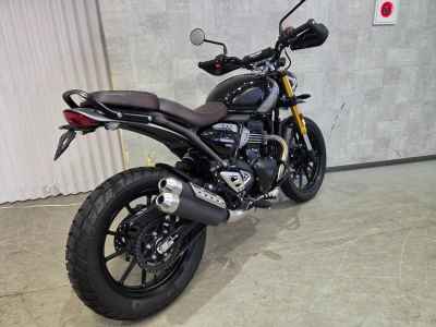Triumph Scrambler 400X 2024