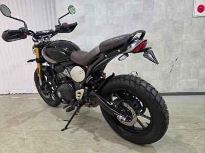Triumph Scrambler 400X 2024