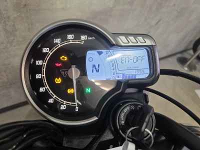 Triumph Speed 400 2024