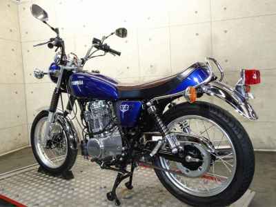 Yamaha SR400 2021