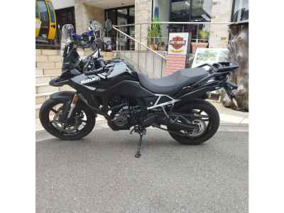 Suzuki V-Strom 800 2024