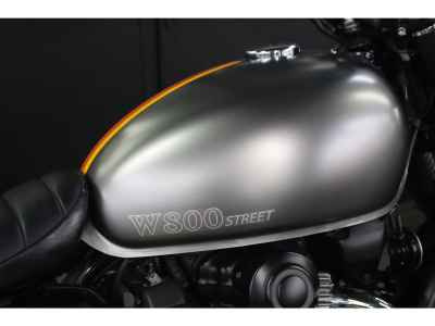 Kawasaki W800 2021