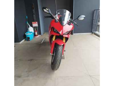 Ducati Supersport 950 S 2025