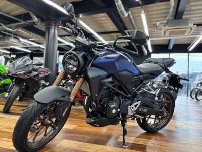 Honda CB250R 2019
