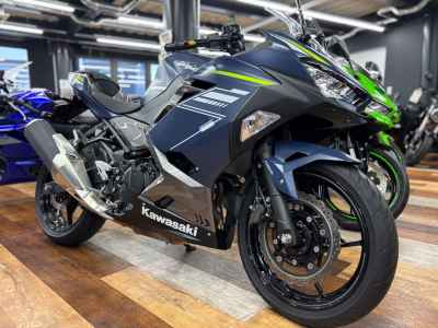 Kawasaki Ninja 400 2022