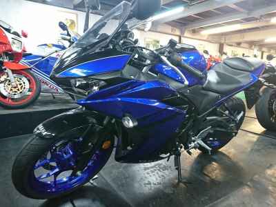Yamaha YZF-R25 2018