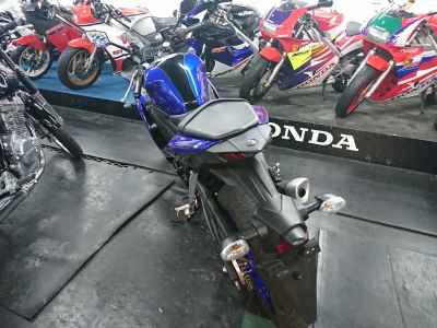 Yamaha YZF-R25 2018