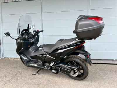 Yamaha TMAX 560 2023