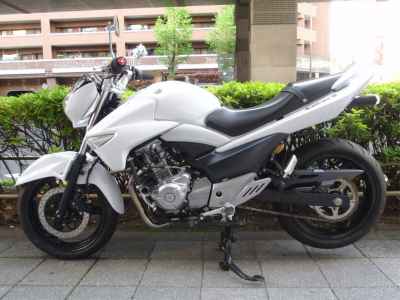 Suzuki GSR250