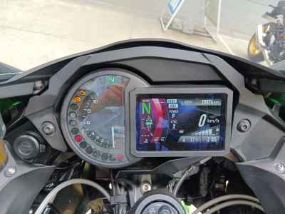 Kawasaki Ninja H2 SX 2018