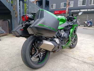 Kawasaki Ninja H2 SX 2018