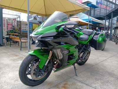 Kawasaki Ninja H2 SX 2018