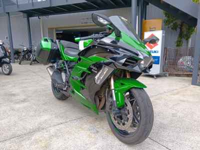 Kawasaki Ninja H2 SX 2018