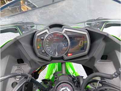 Kawasaki Ninja 400 KRT Edition 2020