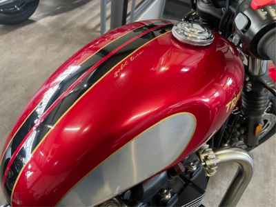 Triumph Bonneville Bobber 2021