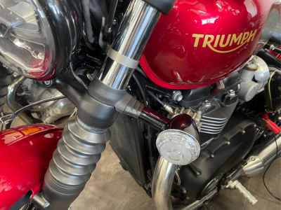 Triumph Bonneville Bobber 2021