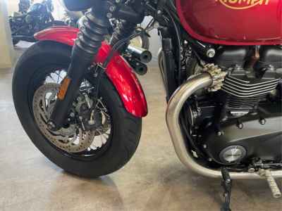 Triumph Bonneville Bobber 2021