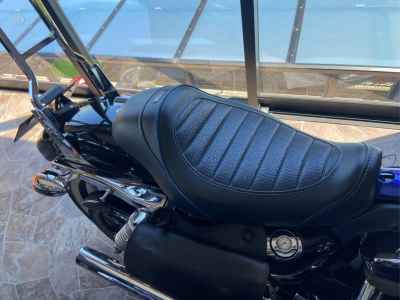 Harley-Davidson XL1200V 2012