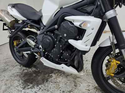 Triumph Street Triple R 2013