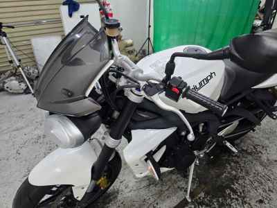 Triumph Street Triple R 2013