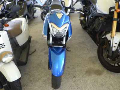 Suzuki GSR250