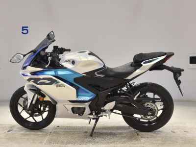 Yamaha YZF-R3 2025