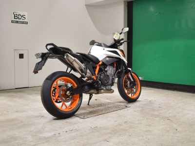 KTM 890 Duke R 2021