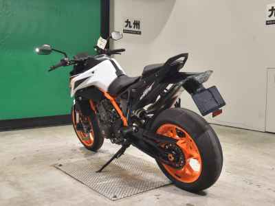 KTM 890 Duke R 2021