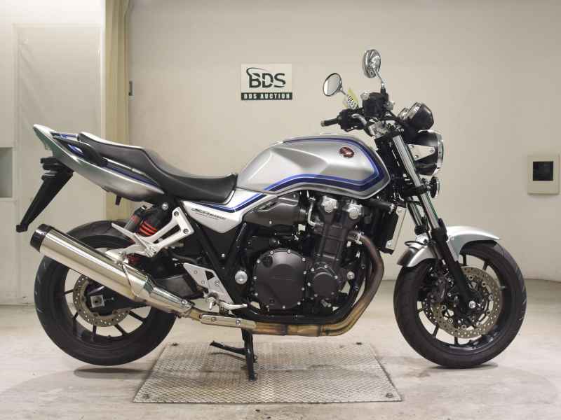 Honda CB1300SF 2023