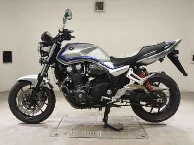 Honda CB1300SF 2023