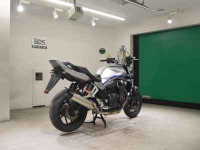 Honda CB1300SF 2023