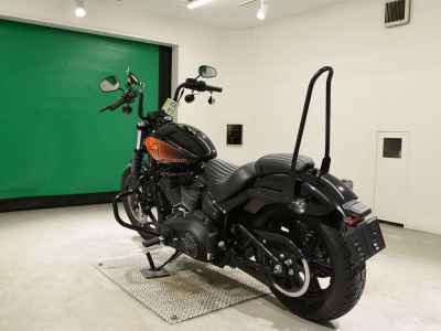 Harley-Davidson Street Bob FXBBS1870