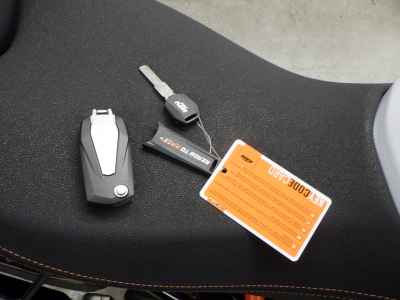 KTM 1290 Super Duke R 2021