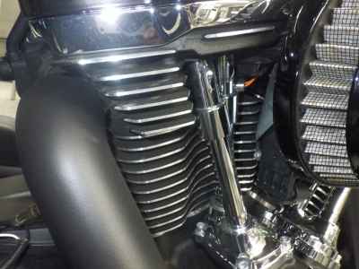 Harley-Davidson Softail FXDRS1870 2023