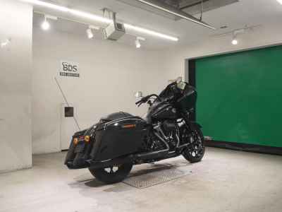 Harley-Davidson Softail FXDRS1870 2023