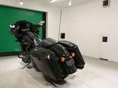 Harley-Davidson Softail FXDRS1870 2023