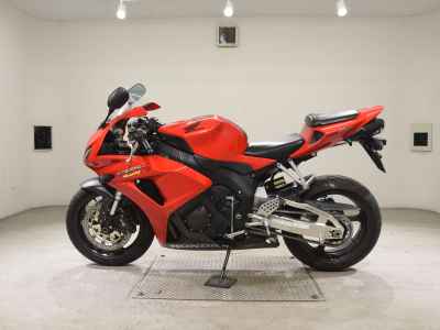 Honda CBR1000RR 2006