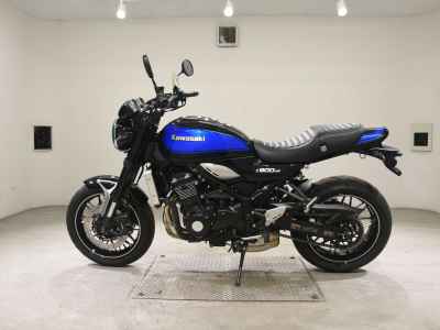 Kawasaki Z900RS 2025