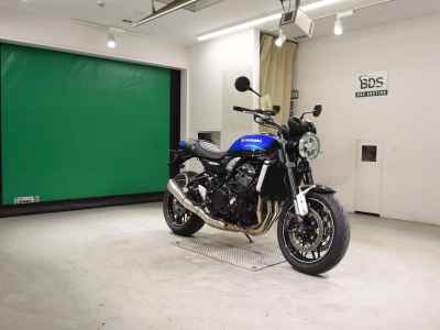 Kawasaki Z900RS 2025